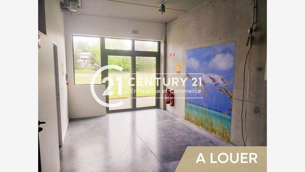 A louer local 180m² à Guérande Villejames 