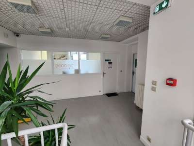 A louer espaces de bureaux à Pont Réan