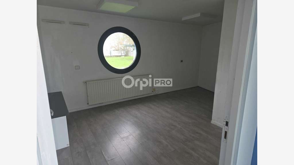 AV bureaux 211m² empl premium RN 165 à Guidel