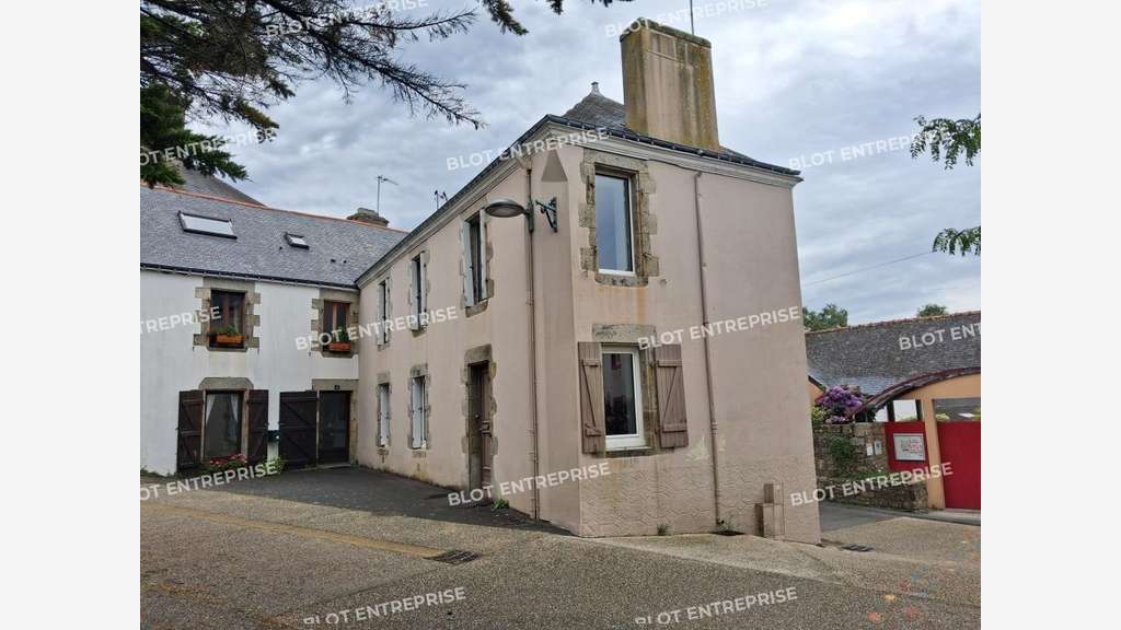 À LOUER - BUREAUX - GUIDEL - 70 m²
