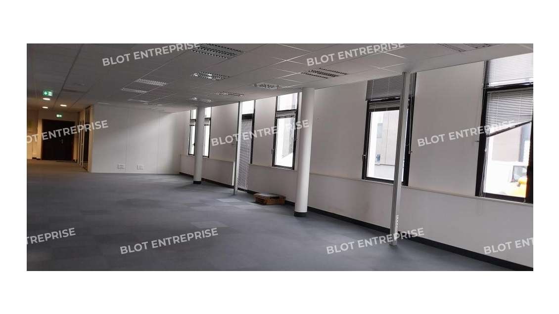 A louer bureaux 397m² RDC  Guipavas
