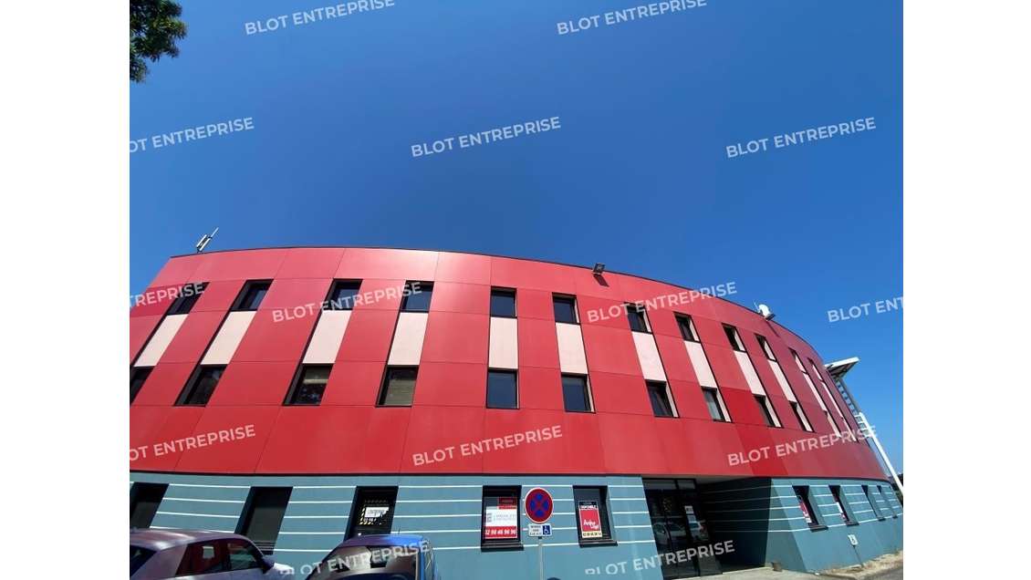 A louer bureaux récents 80m² à Guipavas