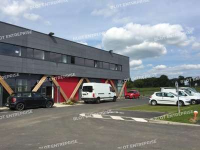 A louer bureaux 420m² belle visibilité à Guipavas