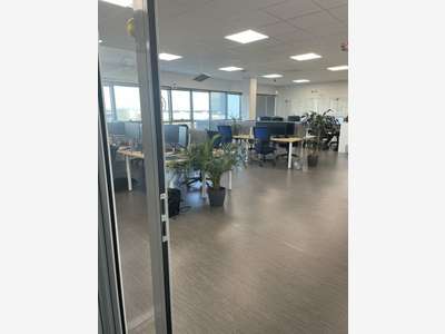 A louer bureaux 330m² R+1 à Guipavas