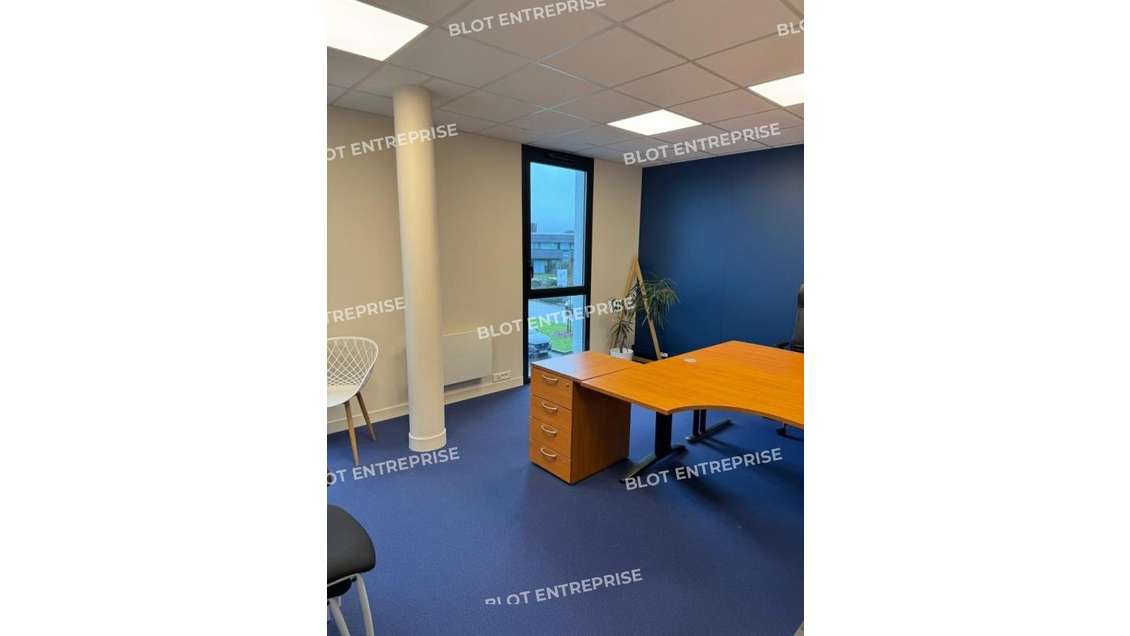 À LOUER - BUREAUX - 18 m² - GUIPAVAS