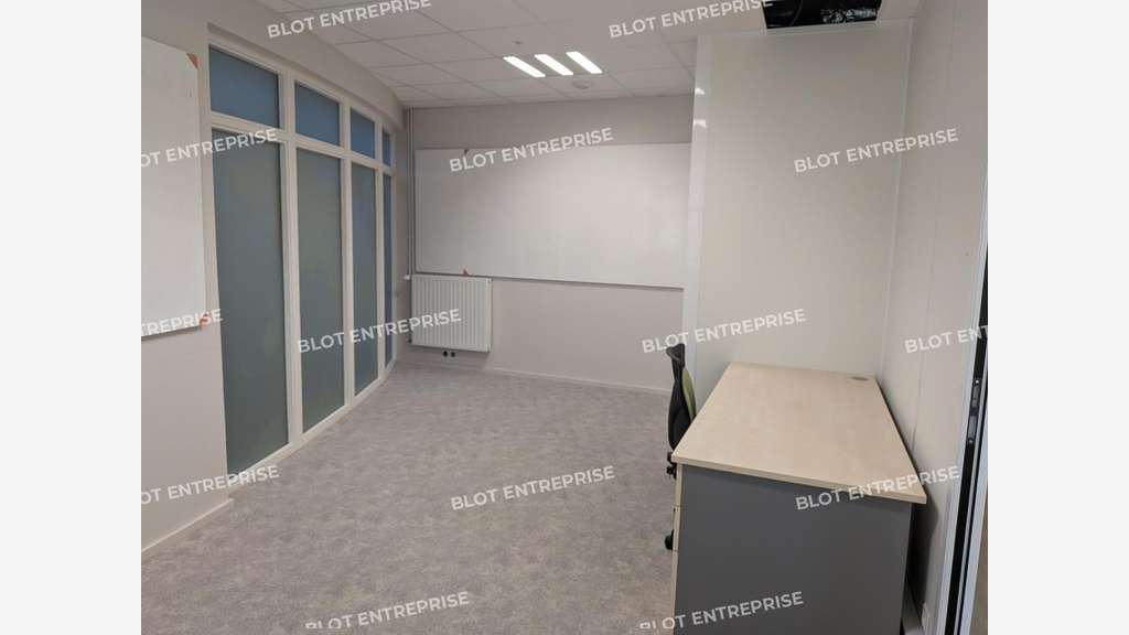 À LOUER - BUREAUX - 120 m² - GUIPAVAS