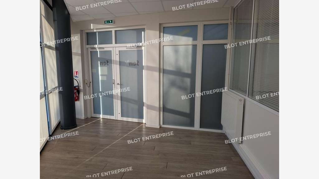 À LOUER - BUREAUX - 120 m² - GUIPAVAS