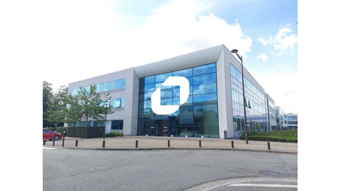 A louer Bureaux 971m² Guyancourt