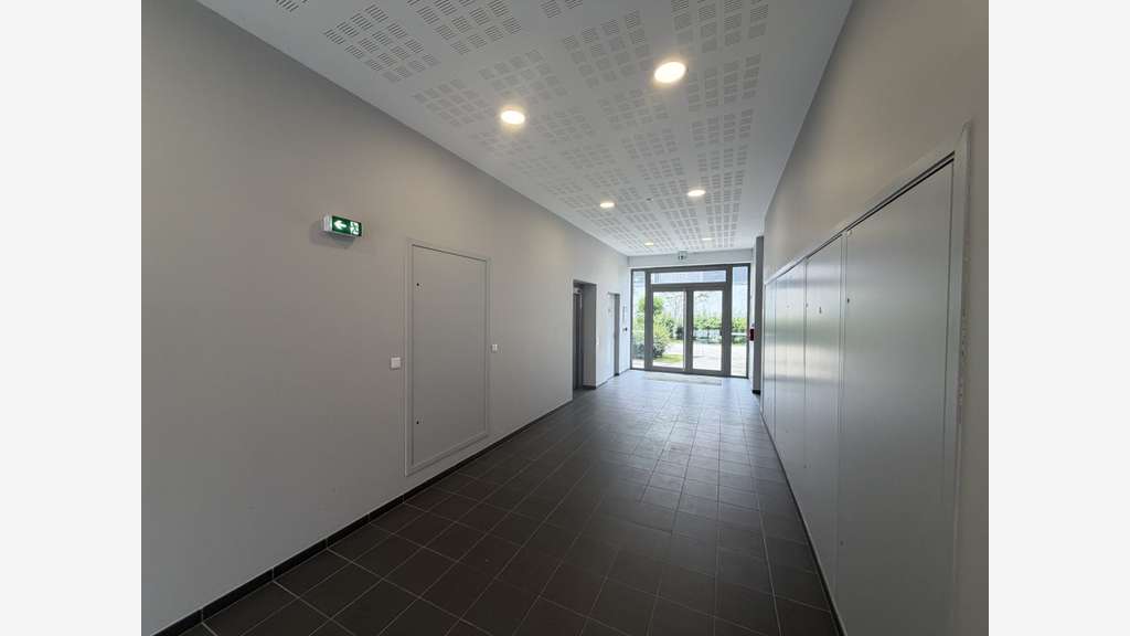 Immobilier Professionnel 175m² à louer Guyancourt