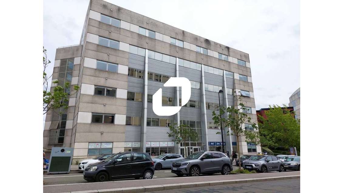 A louer Bureaux 154m² Guyancourt