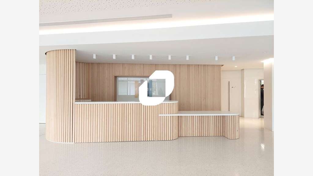 A louer Bureaux 826m² Guyancourt