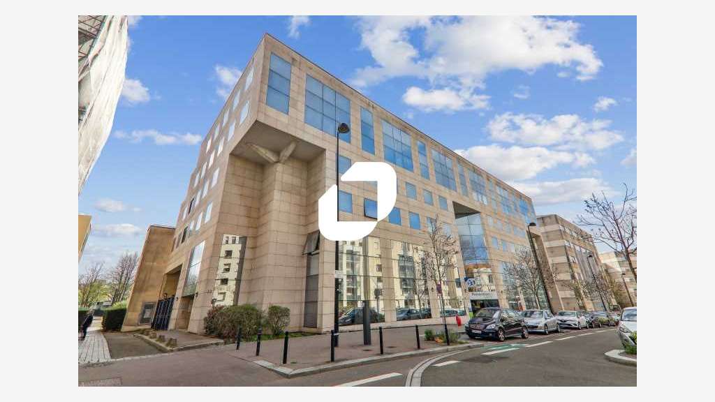 A louer Bureaux 807m² Guyancourt