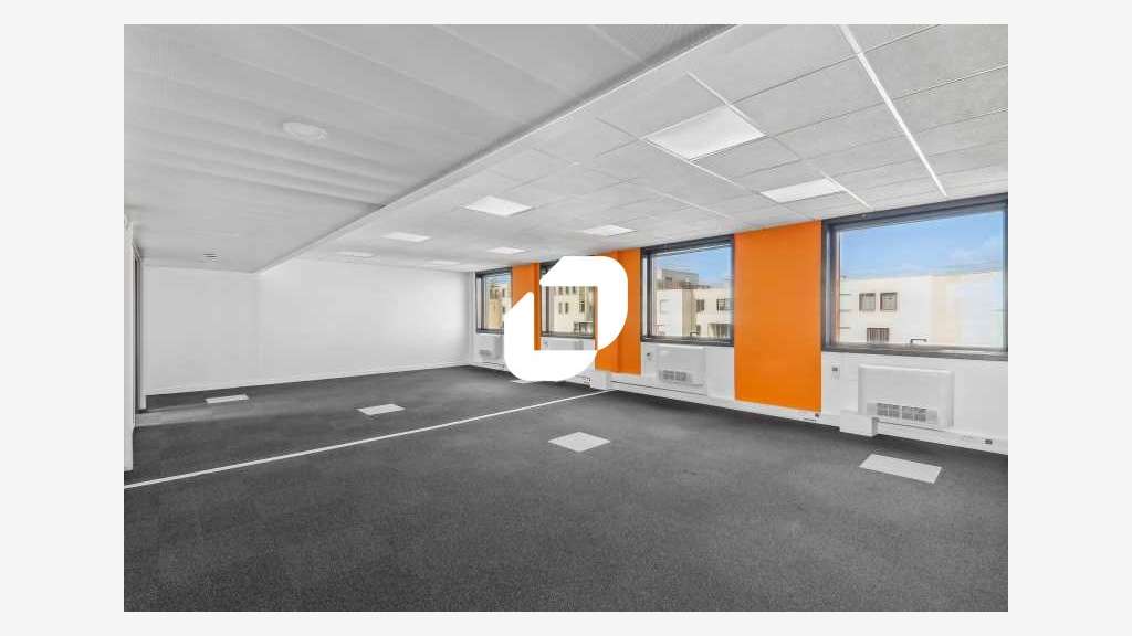 A louer Bureaux 169m² Guyancourt