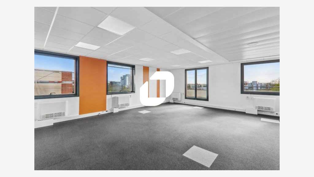 A louer Bureaux 169m² Guyancourt