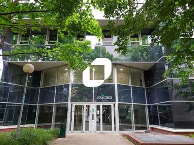 A louer Bureaux 1216m² Guyancourt