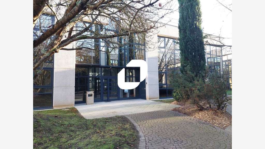 A louer Bureaux 469m² Guyancourt