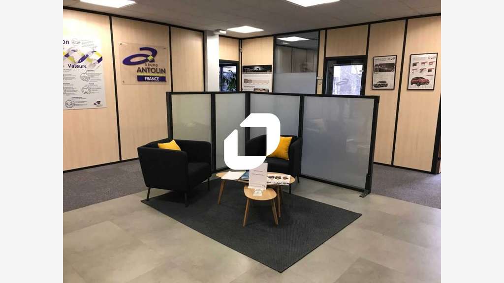 A louer Bureaux 106m² Guyancourt