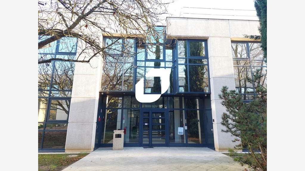 A louer Bureaux 106m² Guyancourt