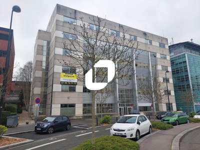 A louer Bureaux 211m² Guyancourt