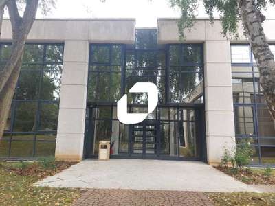 A louer Bureaux 496m² Guyancourt