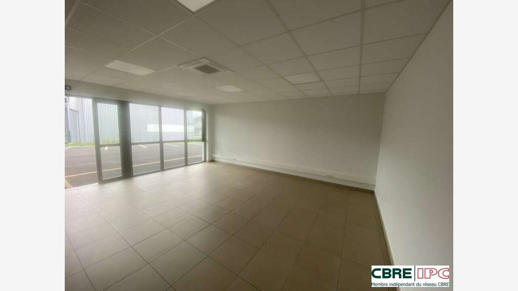 A louer bureaux 40m² très belle visibilté Hagetmau
