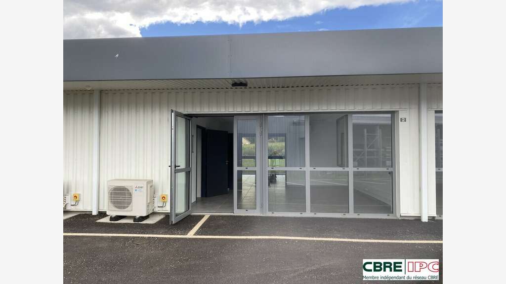 A louer bureaux 70m² belle visibilité à Hagetmau