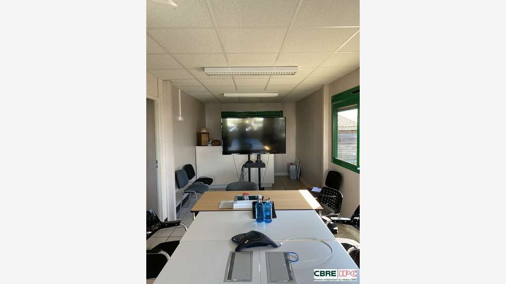 Location bureaux 400m² ZI Rocade Sud à Hagetmau