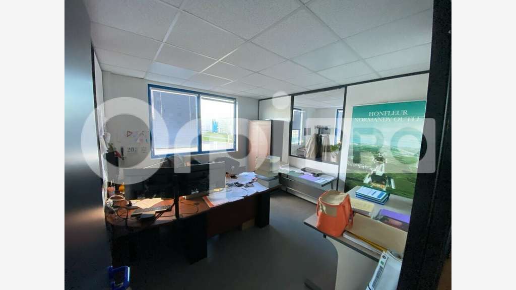 A louer bureaux 120m² à Gonfreville l'Orcher