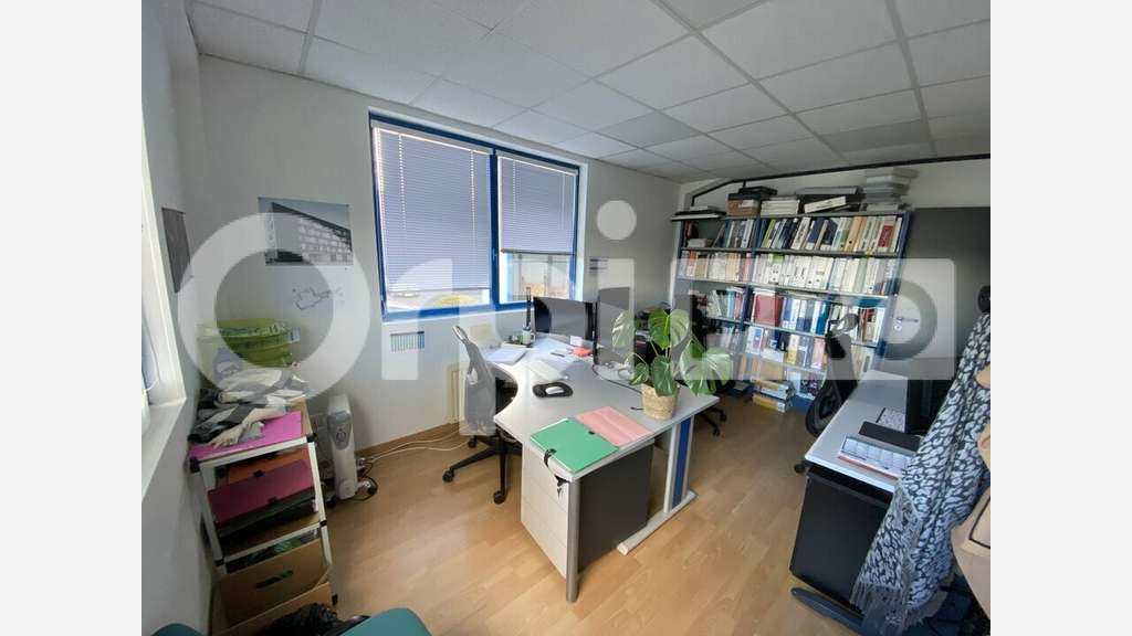 A louer bureaux 120m² à Gonfreville l'Orcher