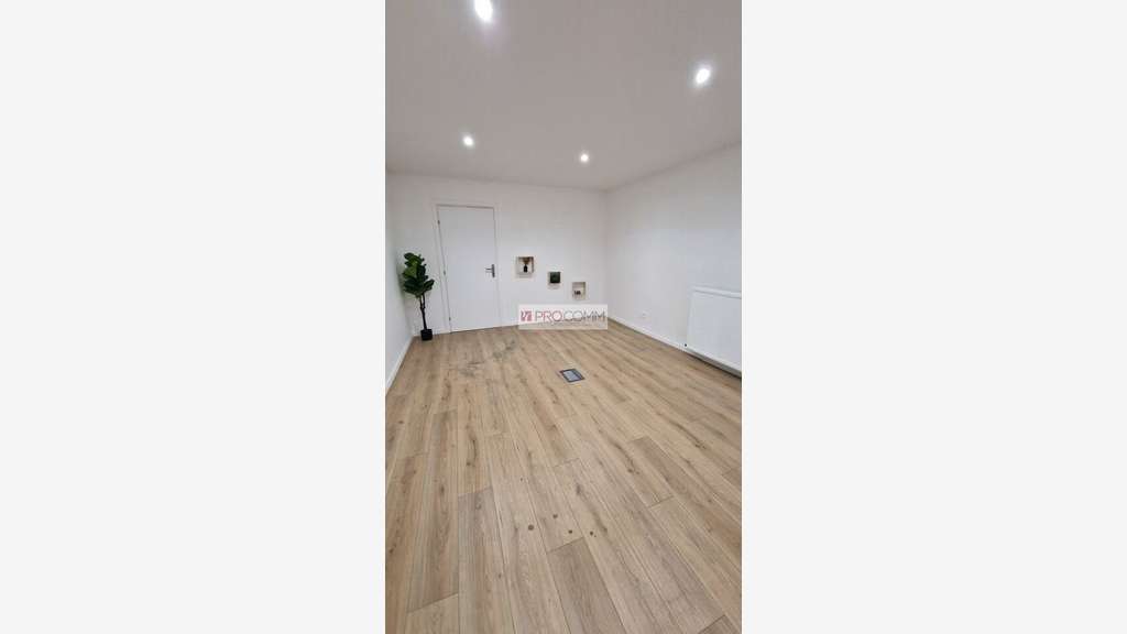A louer bureaux lumineux de 175m² à Hauconcourt