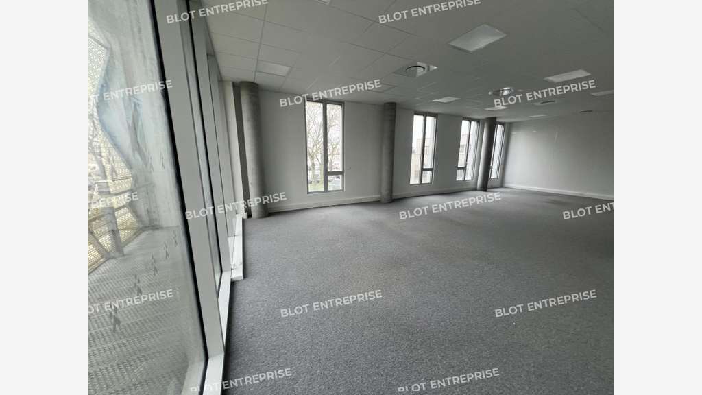 A louer bureaux 292m² RDC à Saint Herblain