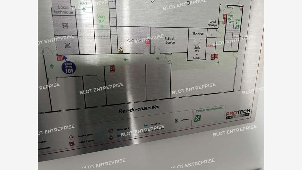 A louer bureaux 292m² RDC à Saint Herblain