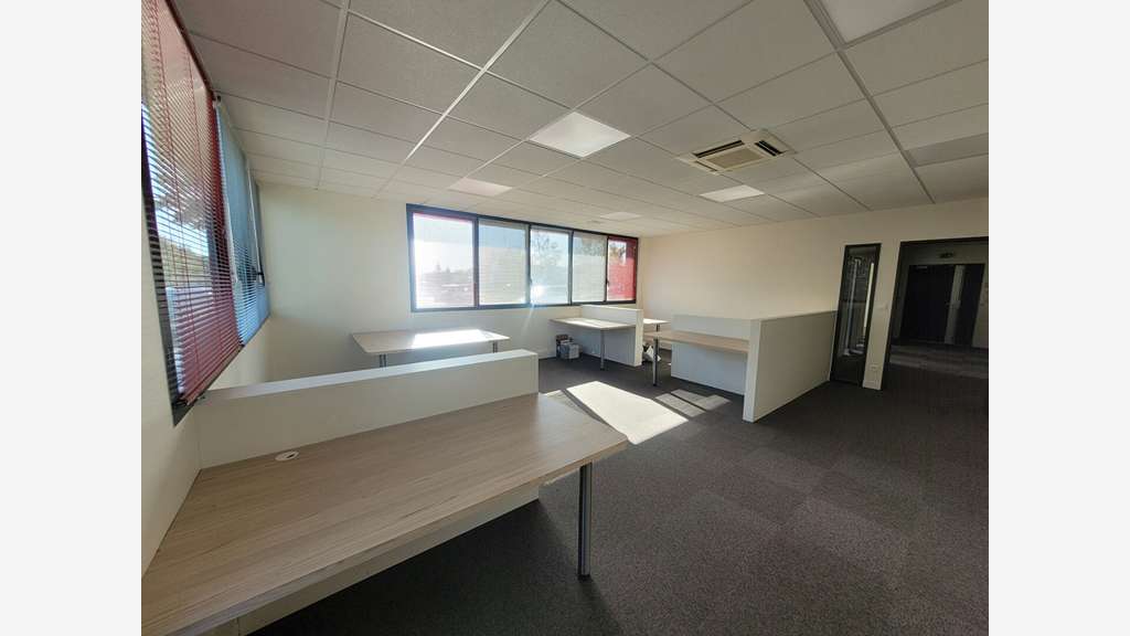 A louer bureaux 95,50m² an ZA à Haute Goulaine