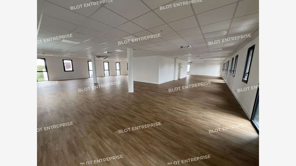 A louer bureaux neuf 305m² à Haute-Goulaine