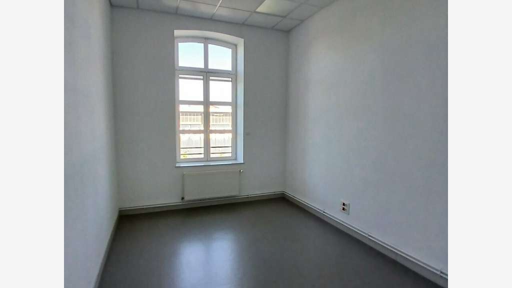 93 m² de bureaux à louer à Héricourt (70400)
