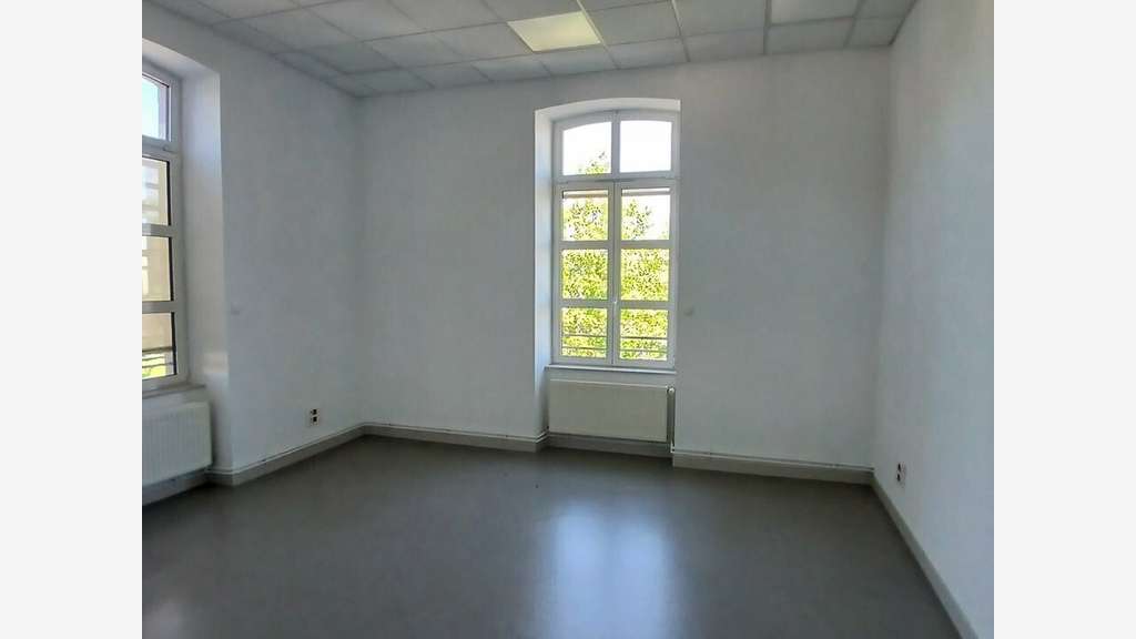 93 m² de bureaux à louer à Héricourt (70400)