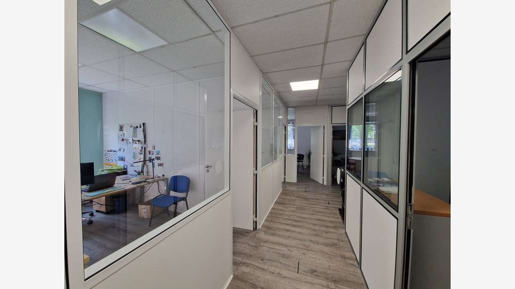 Bureaux aménagés 255m² à louer sur Caen Nord
