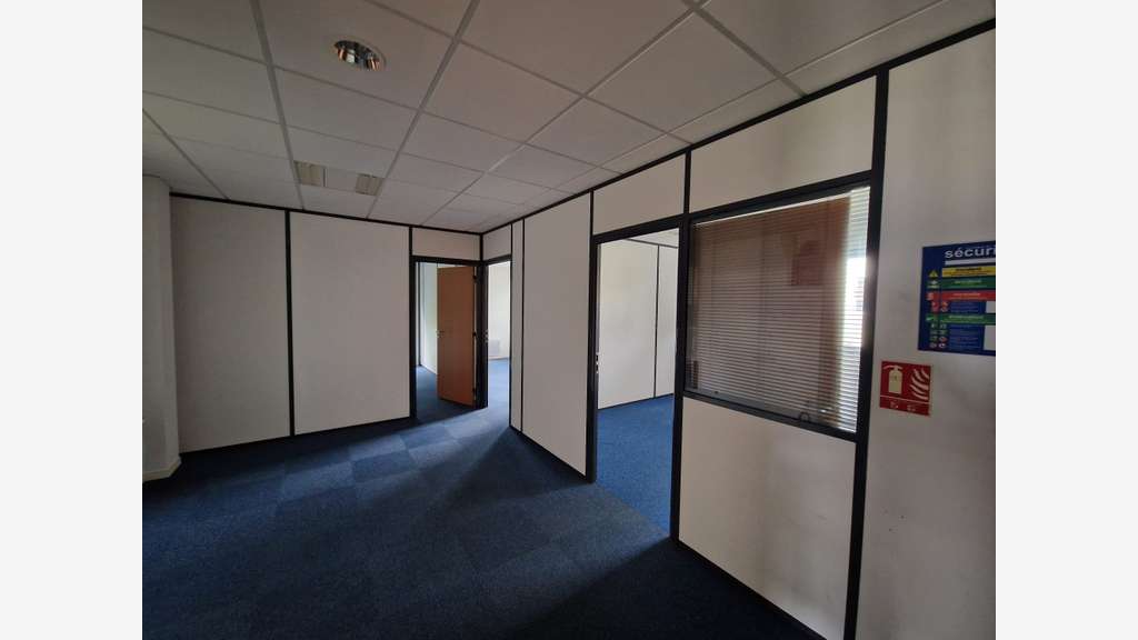 Immobilier pro 65m² à louer à Hérouville St Clair