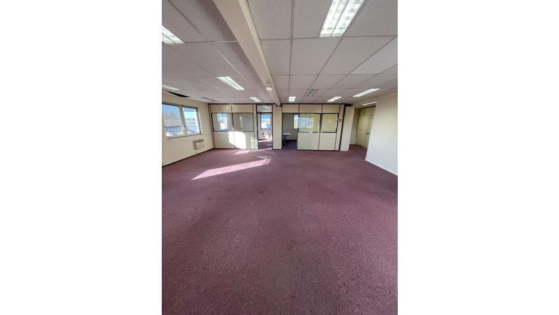 Surfaces de bureaux à louer à Houilles