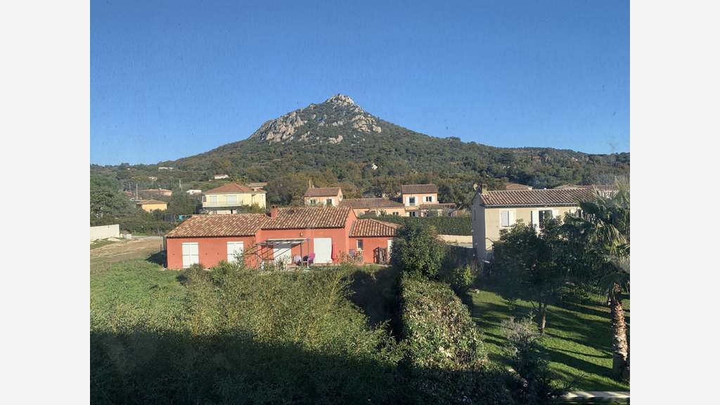 A louer bureaux de 230m² à Hyères La Bayorre
