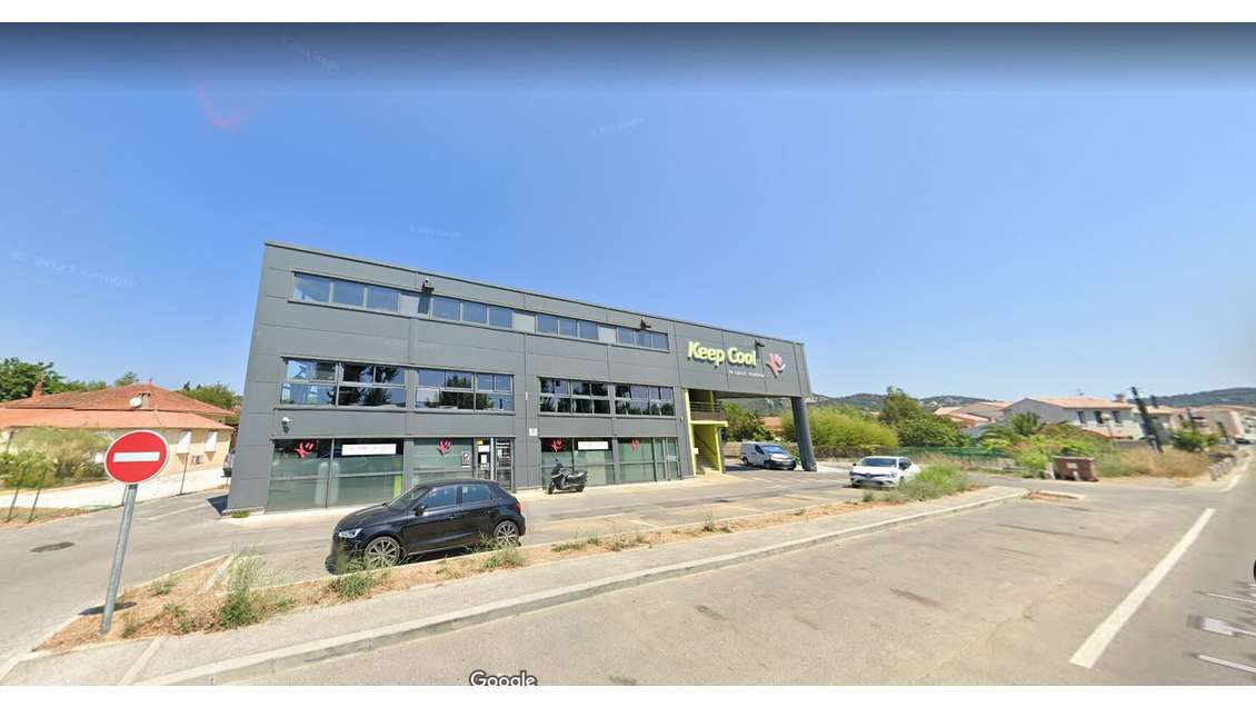 A louer bureaux de 230m² à Hyères La Bayorre
