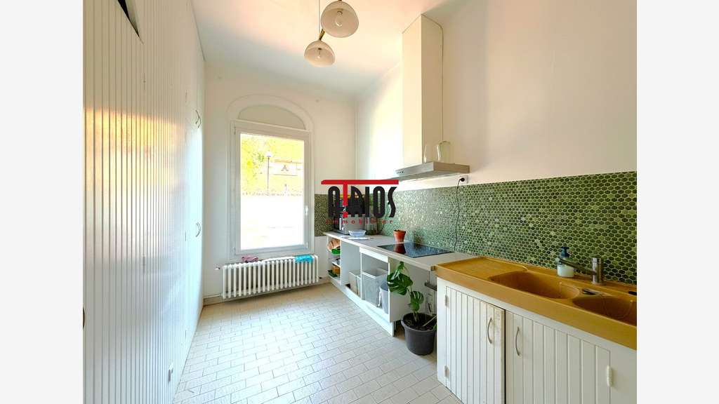 A louer bureaux de 250m² en centre ville de Hyères