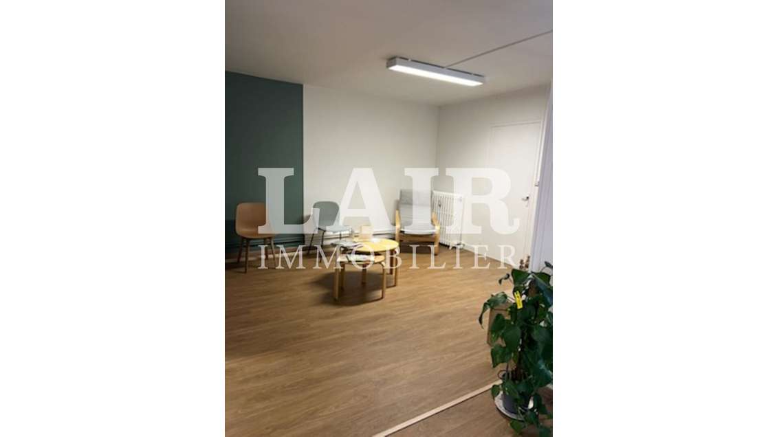 A louer bureaux 18m² belles prestations à Alençon