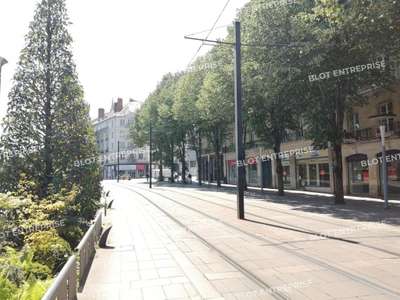 Location Locaux commerciaux - Boutiques à Nantes