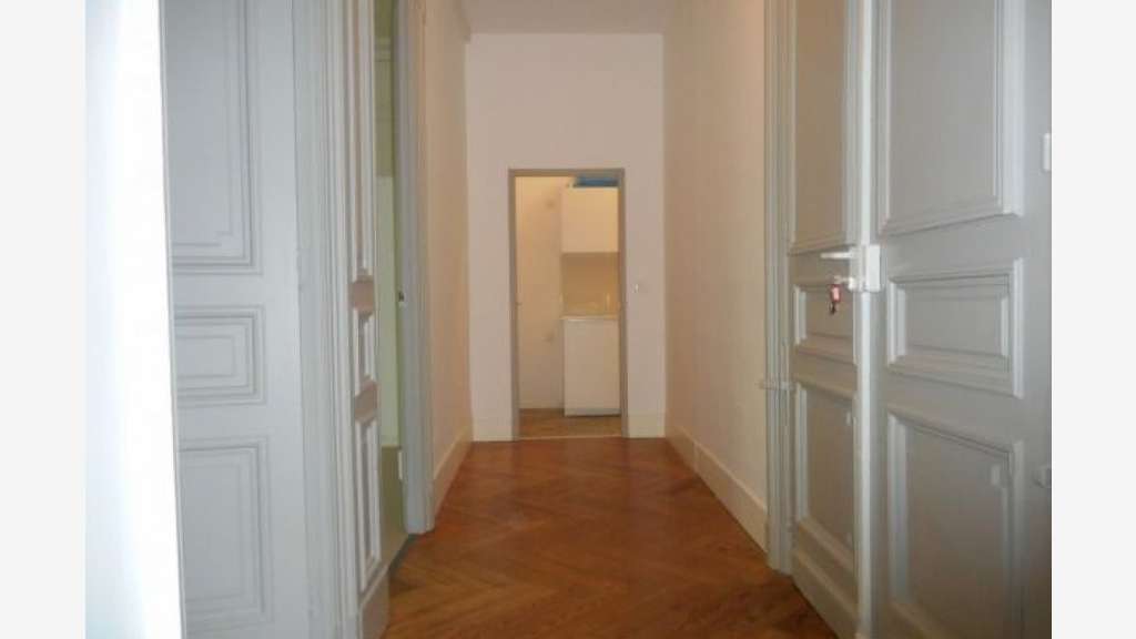 A louer bureaux 75m² R+3 Toulouse François Verdier
