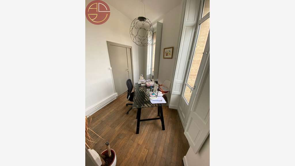 A louer bureaux 120m² R+4 à Toulouse Carmes