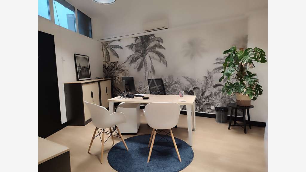 A louer bureaux à 6 mn à pied du RER Saint Maur