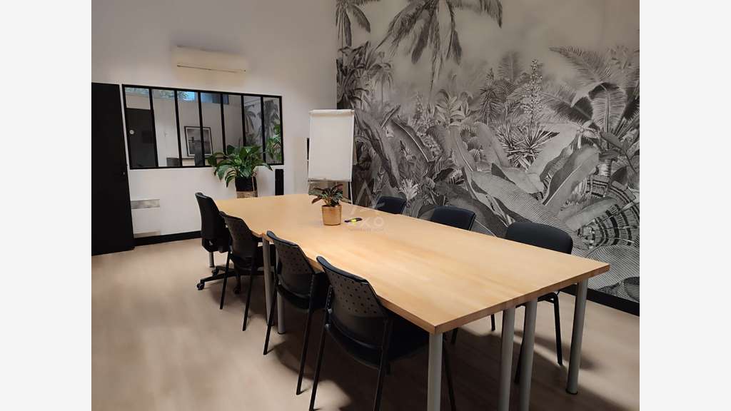A louer bureaux à 6 mn à pied du RER Saint Maur