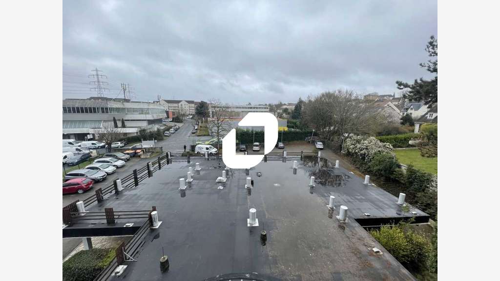 A louer Bureaux 124m² Igny