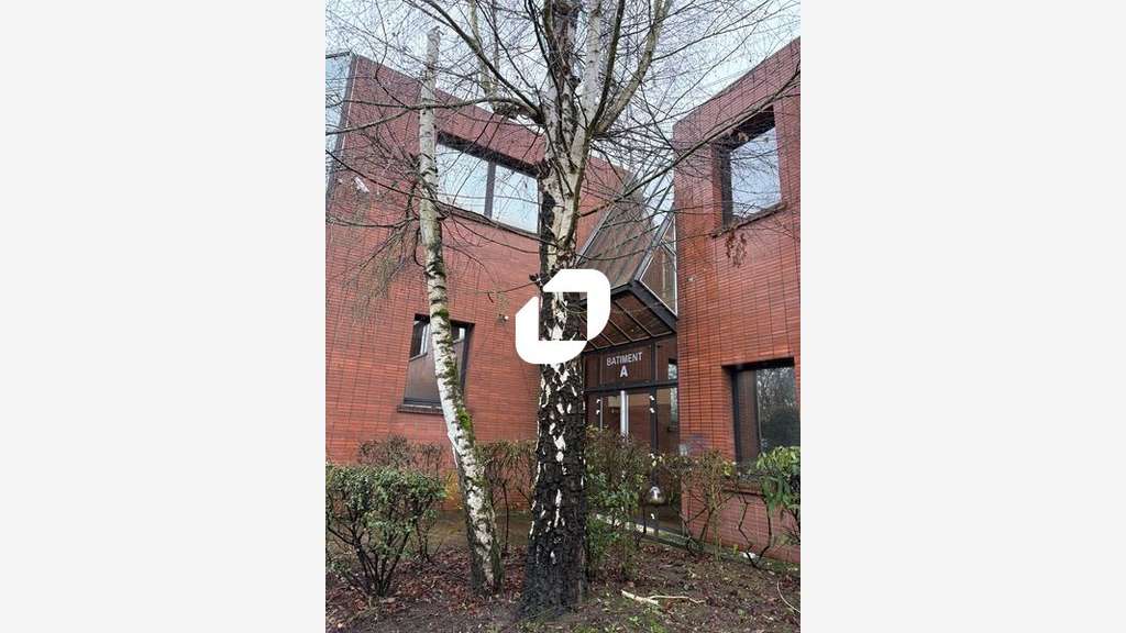 A louer Bureaux 122m² Igny